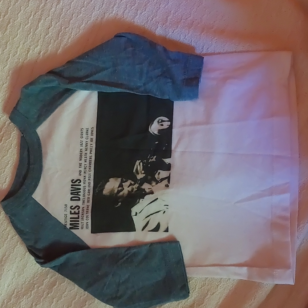Miles Davis, baseball t-shirt, 2T